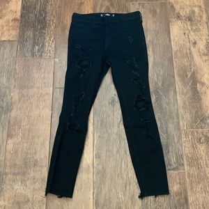Hollister High Rise Super Skinny Black Jeans. 7S